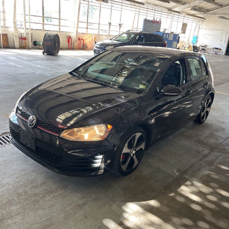 Volkswagen Golf GTI