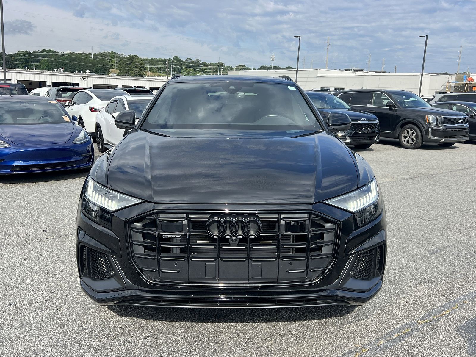 2023 Audi Q8