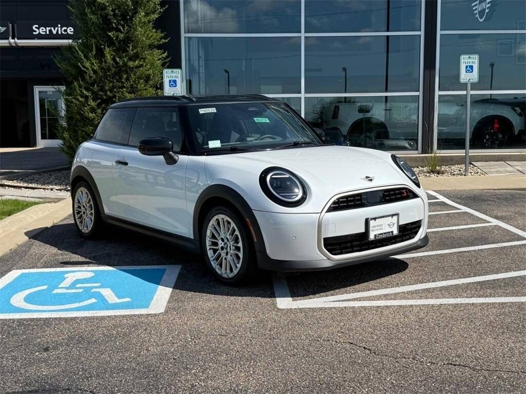 2025 MINI Hardtop