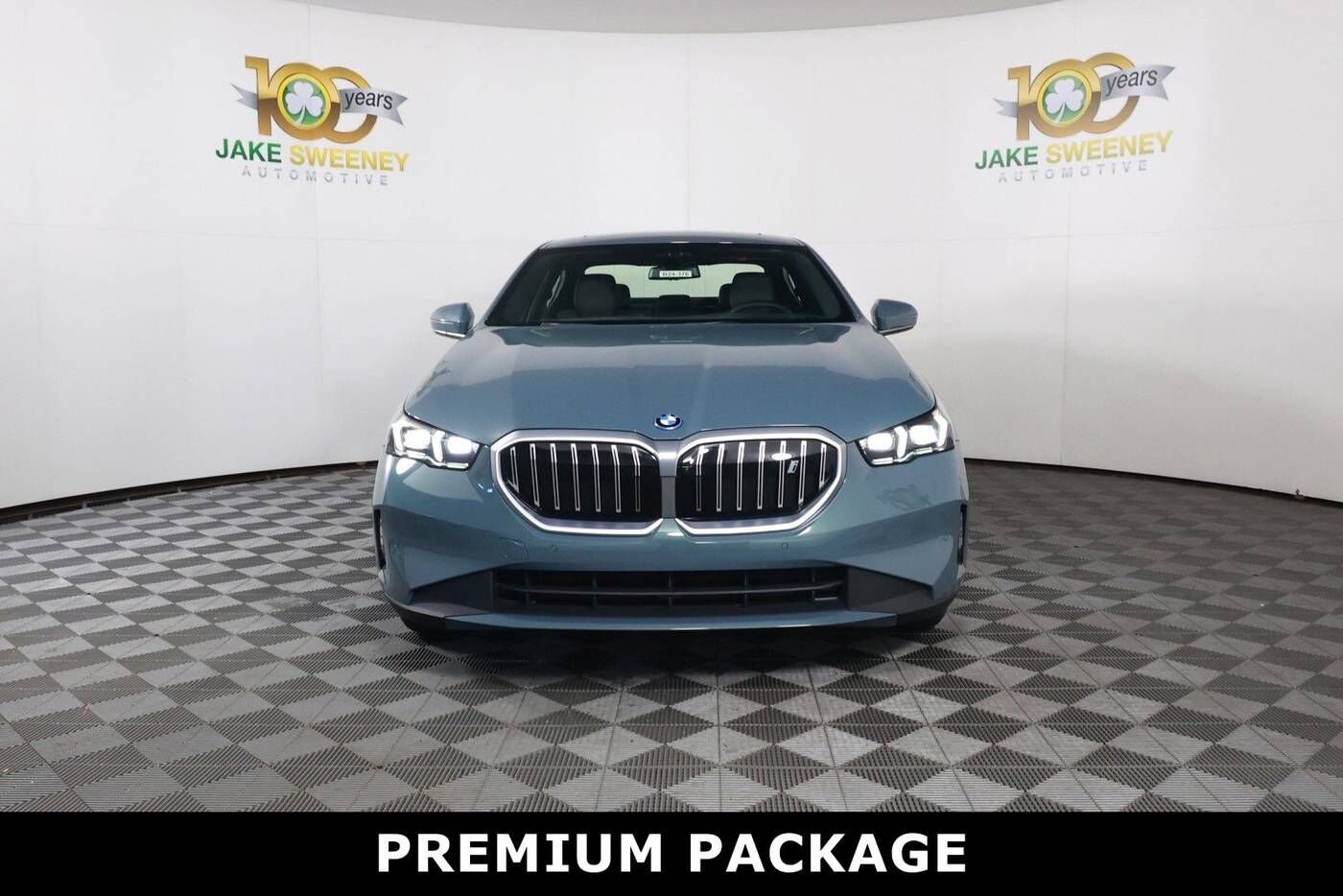 2024 BMW i5