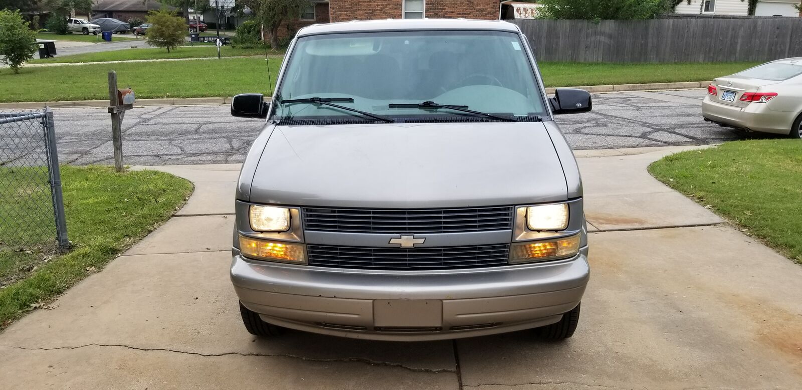 Chevrolet Astro Van