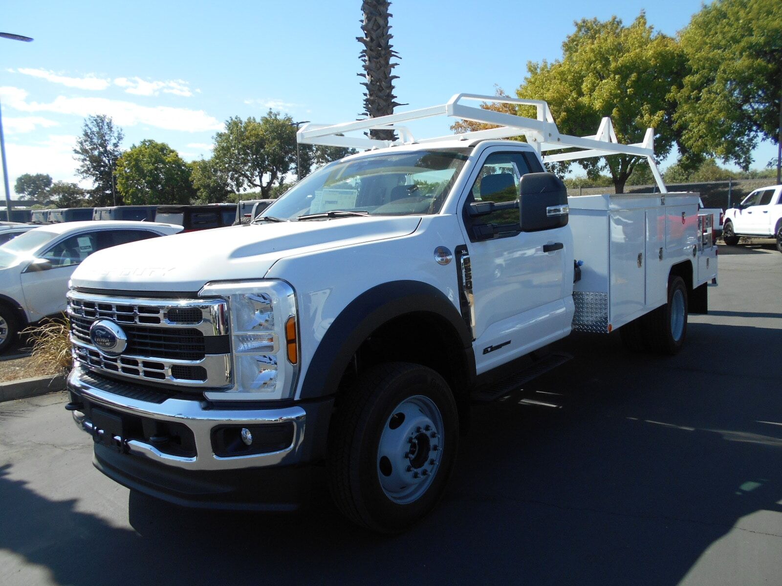 2024 FORD F-550