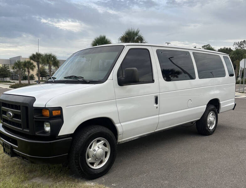 Ford E-350