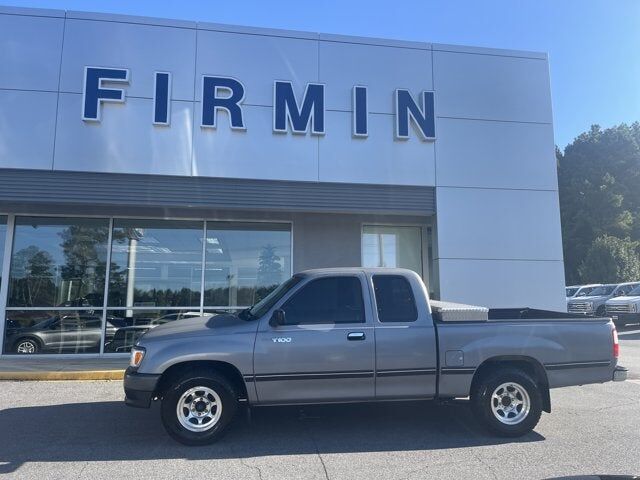 Toyota T100