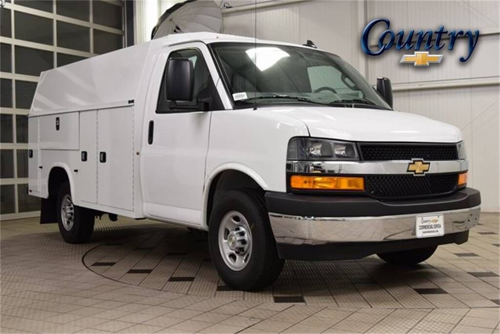 2025 CHEVROLET Express