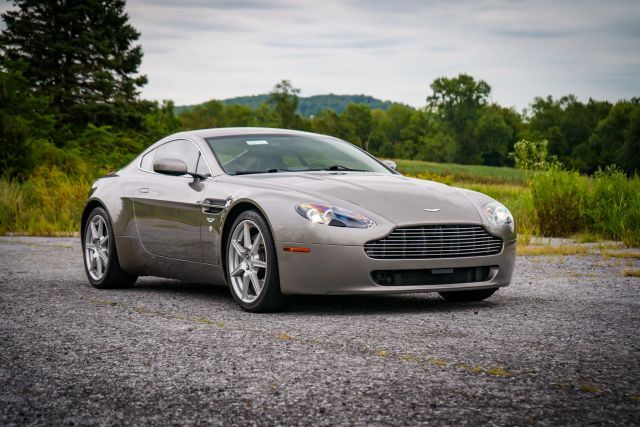Aston Martin V8 Vantage