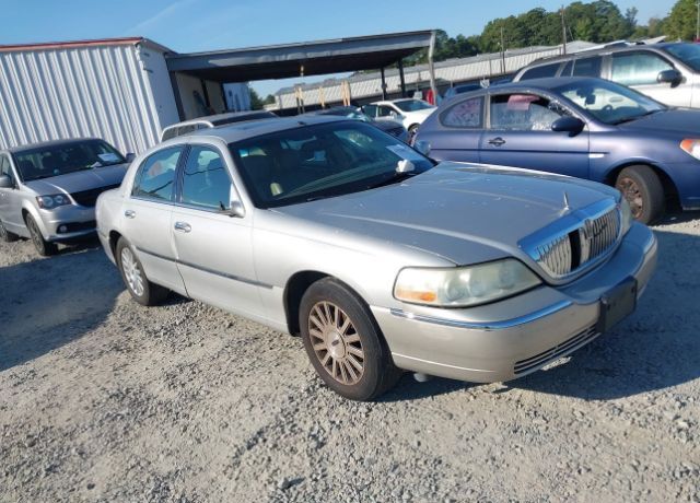 Lincoln Town Car