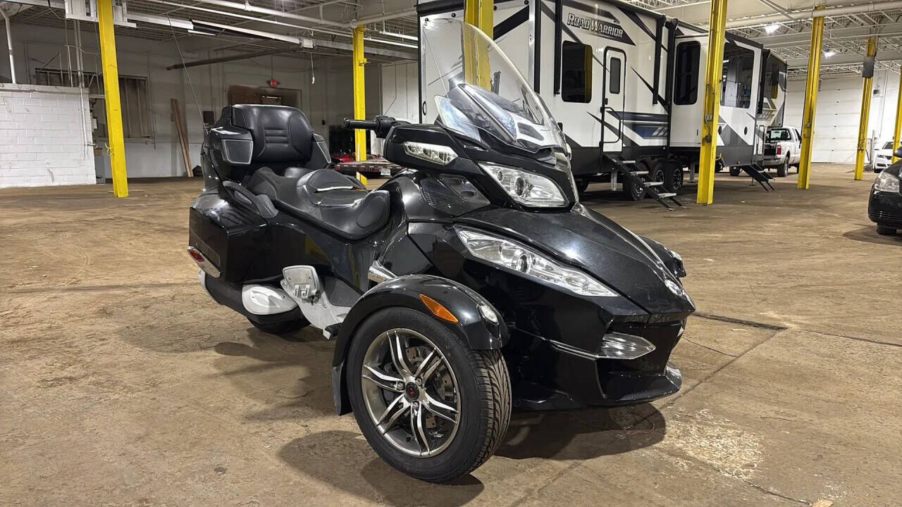 2010 CAN-AM Spyder