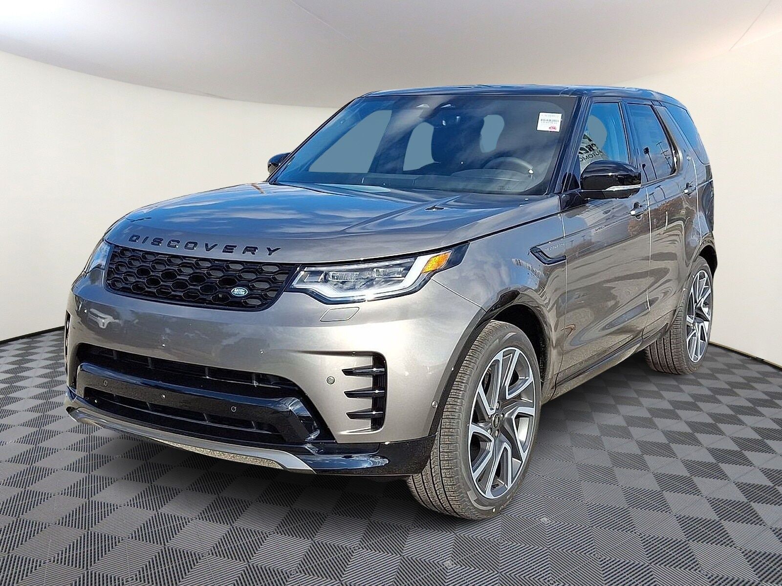 2024 LAND ROVER Discovery