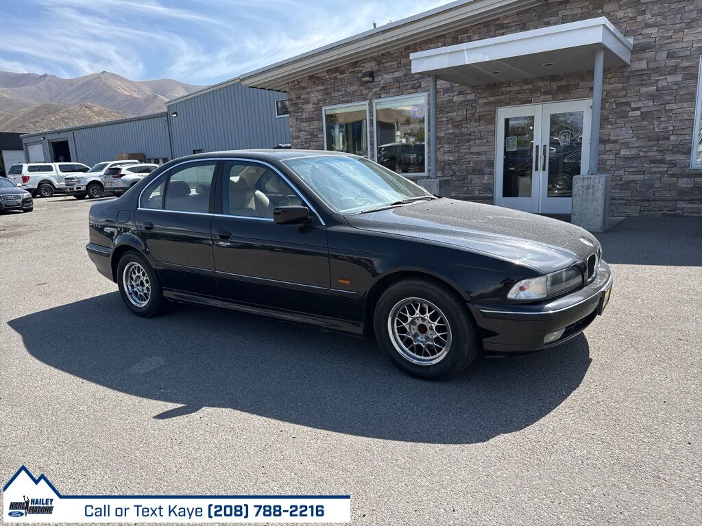 BMW 528i