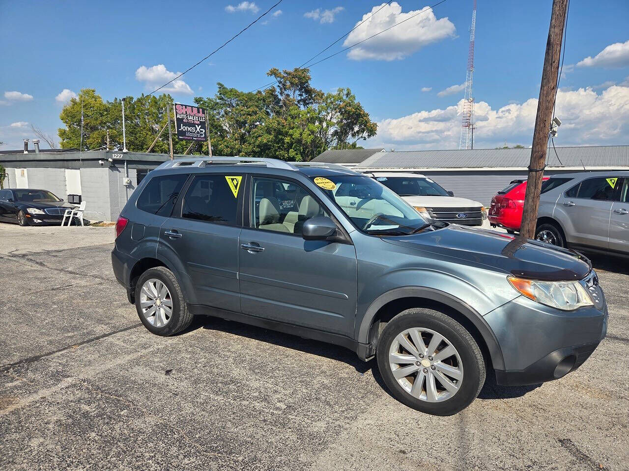 2011 SUBARU Forester