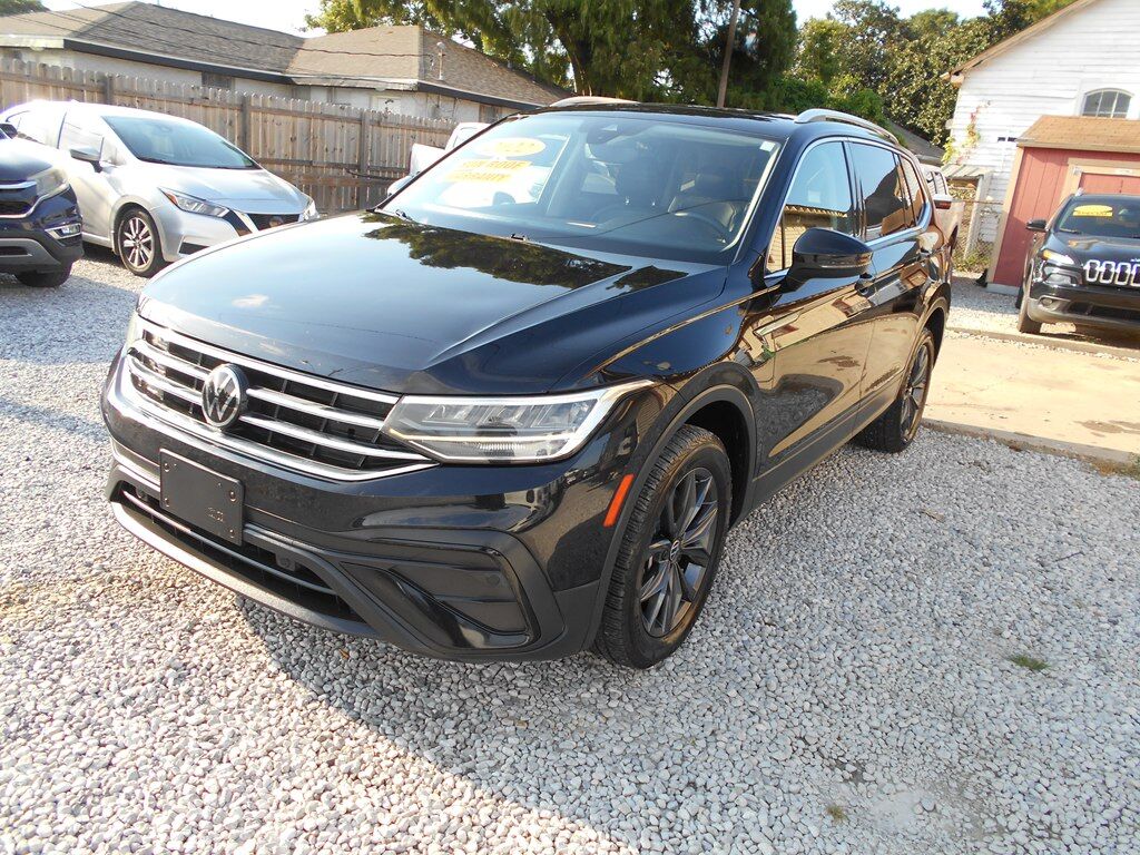 2022 VOLKSWAGEN Tiguan