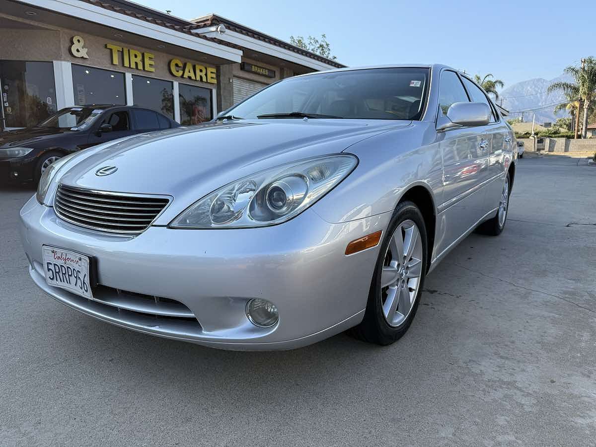 Lexus ES