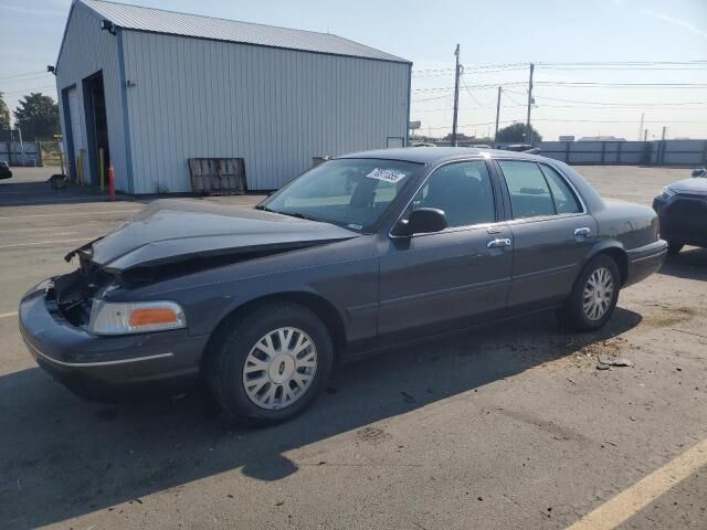 Ford Crown Victoria