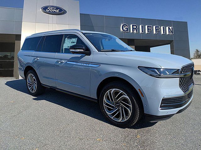 2025 LINCOLN Navigator