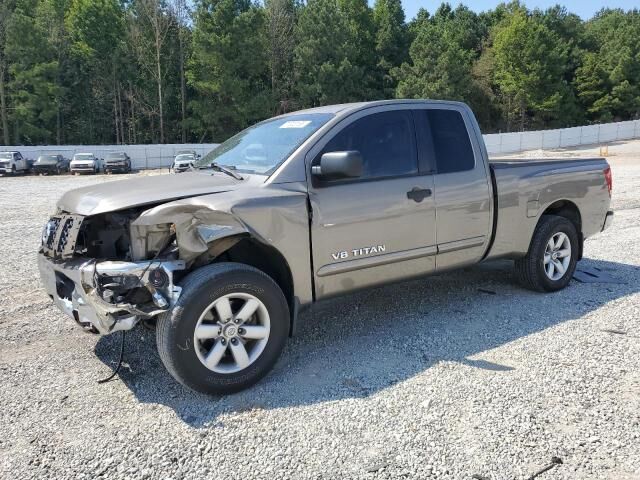 Nissan Titan