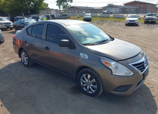 Nissan Versa