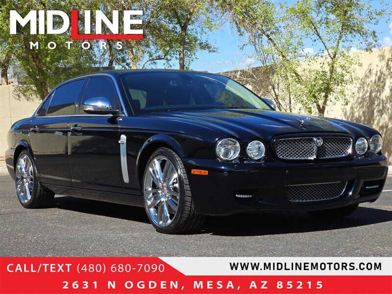 Jaguar XJ