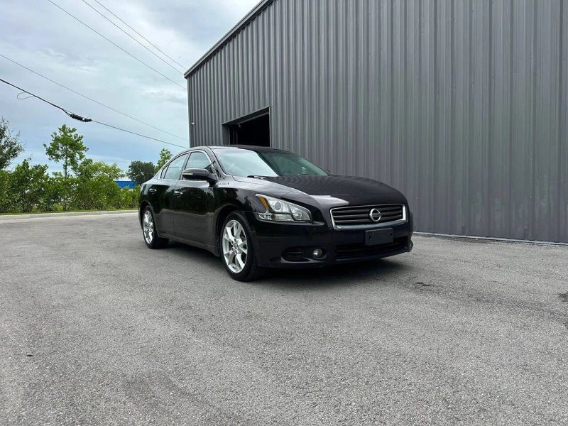 Nissan Maxima