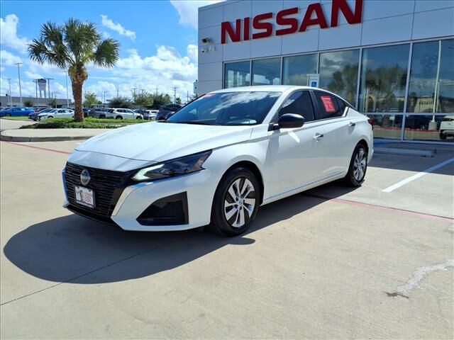 2025 NISSAN Altima
