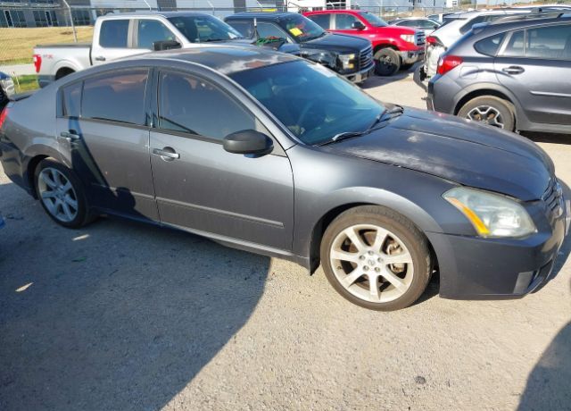 Nissan Maxima