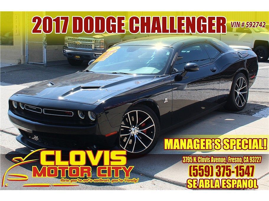 2017 DODGE Challenger