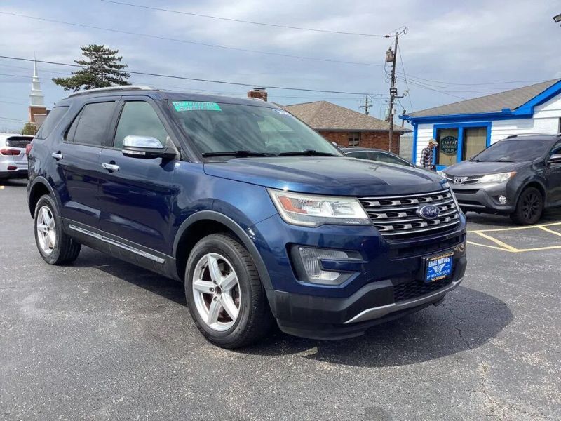 2017 FORD Explorer