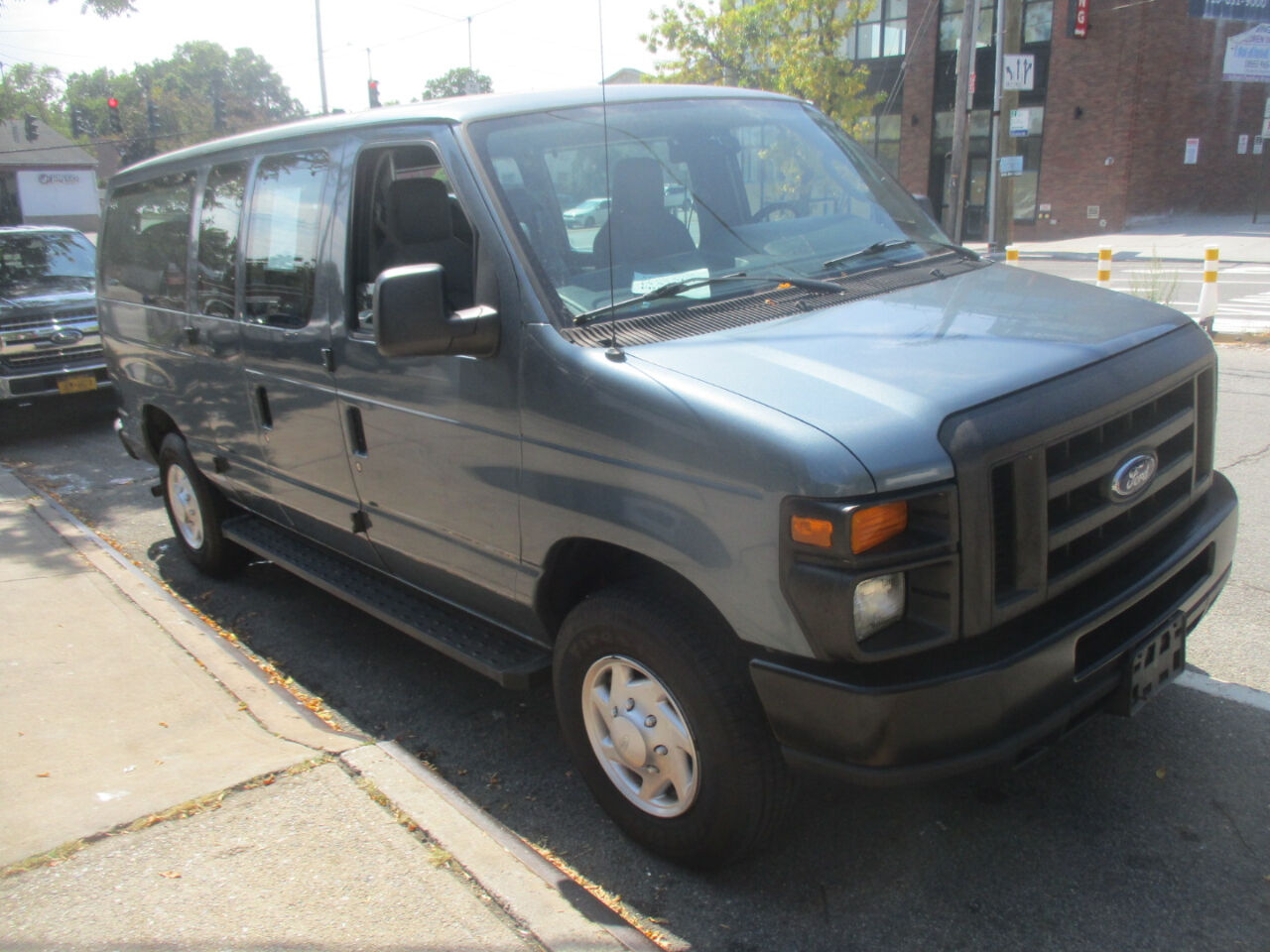 Ford E-250