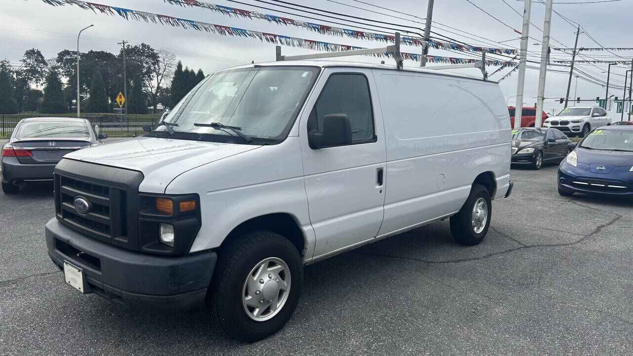 Ford E-250