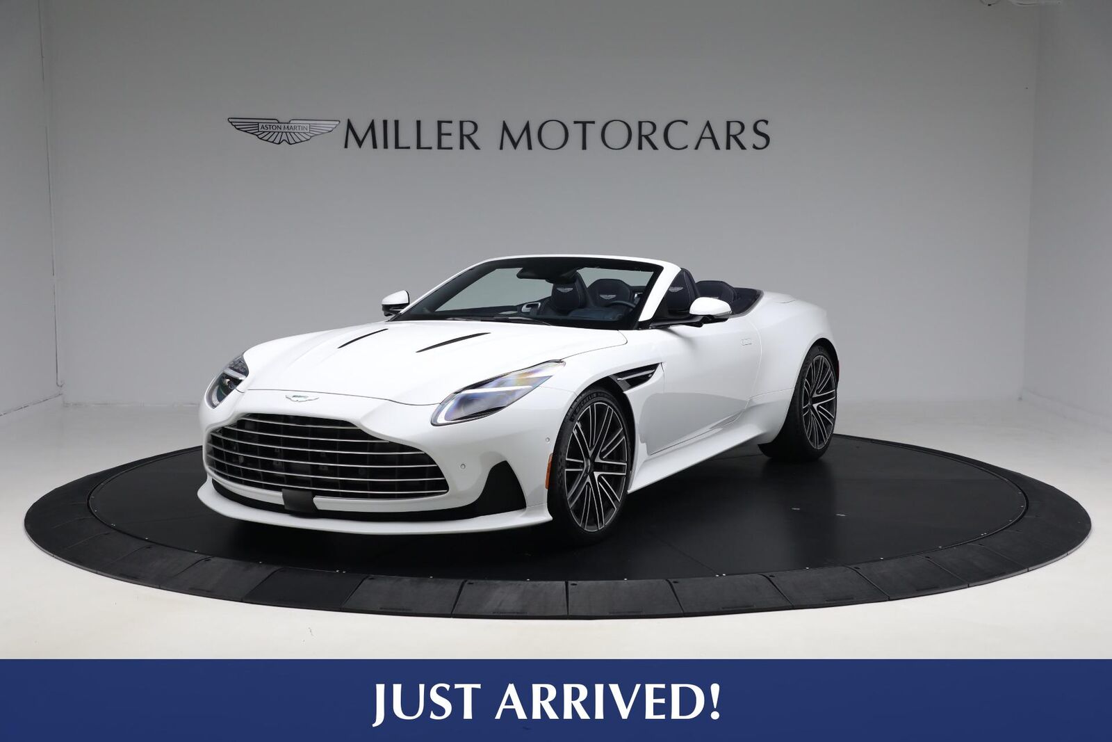 2024 ASTON MARTIN DB12