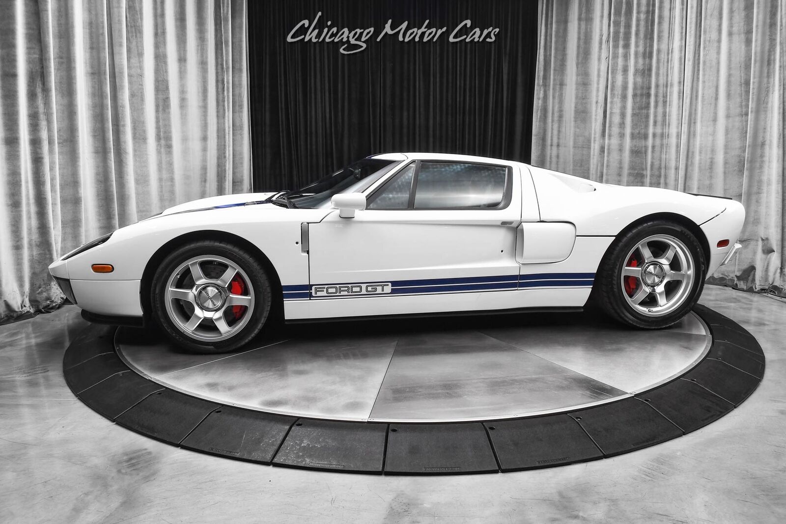 Ford GT