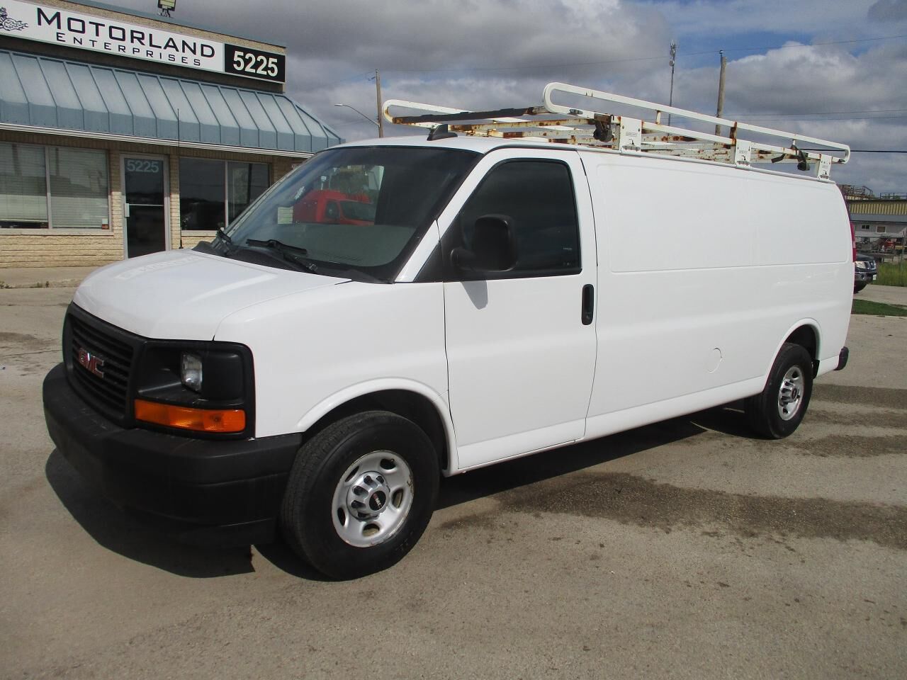 GMC Savana
