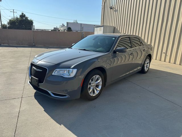2018 CHRYSLER 300