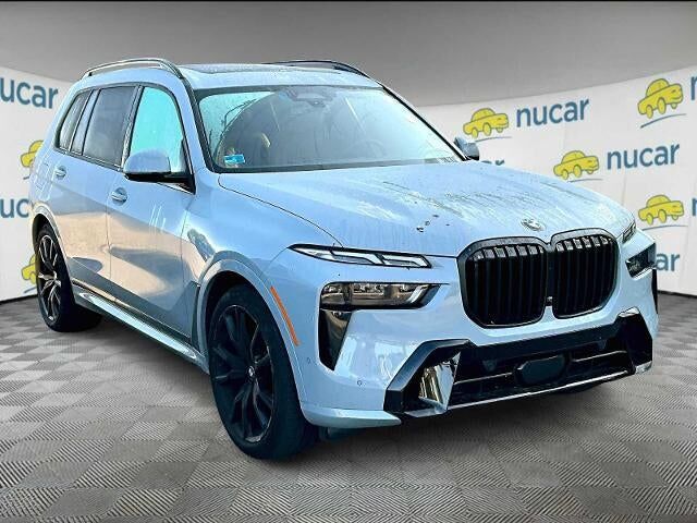 2023 BMW X7