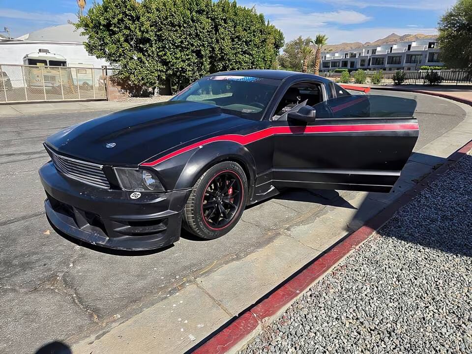 2005 FORD Mustang