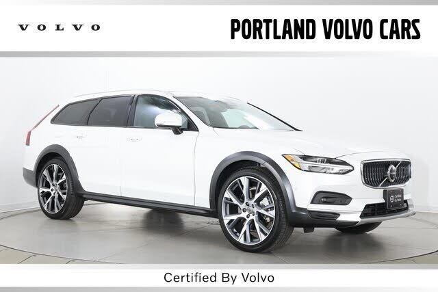 2024 VOLVO V90CC