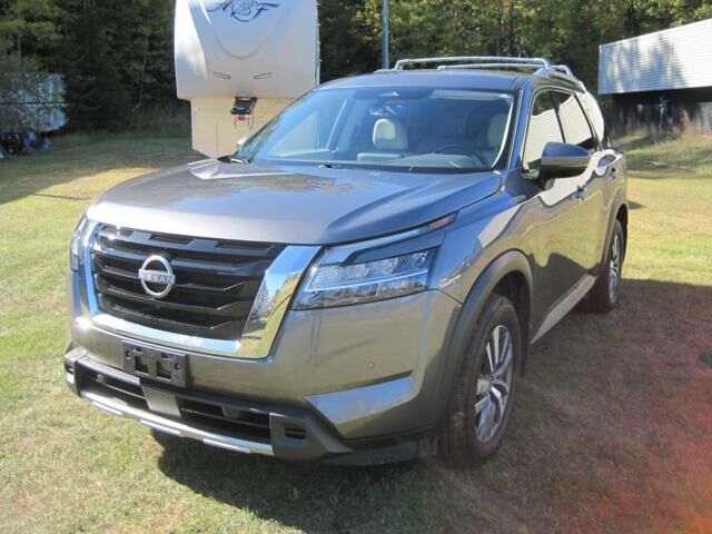 2023 NISSAN Pathfinder