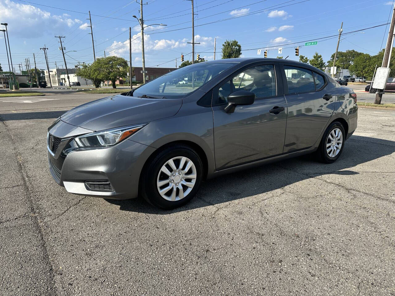 2020 NISSAN Versa