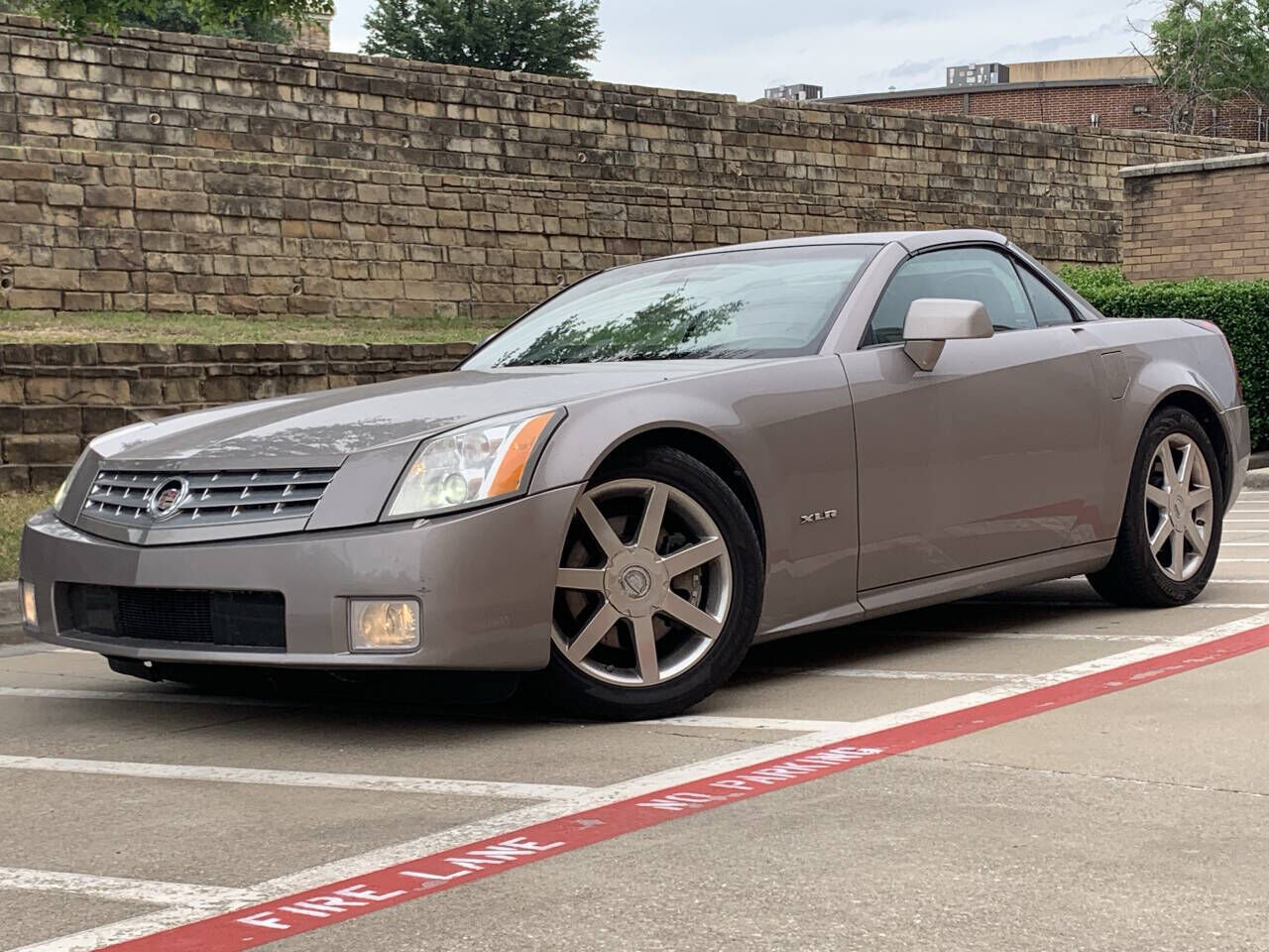 Cadillac XLR