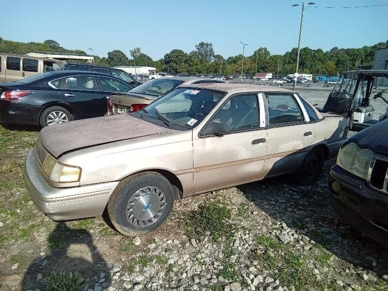 Ford Tempo