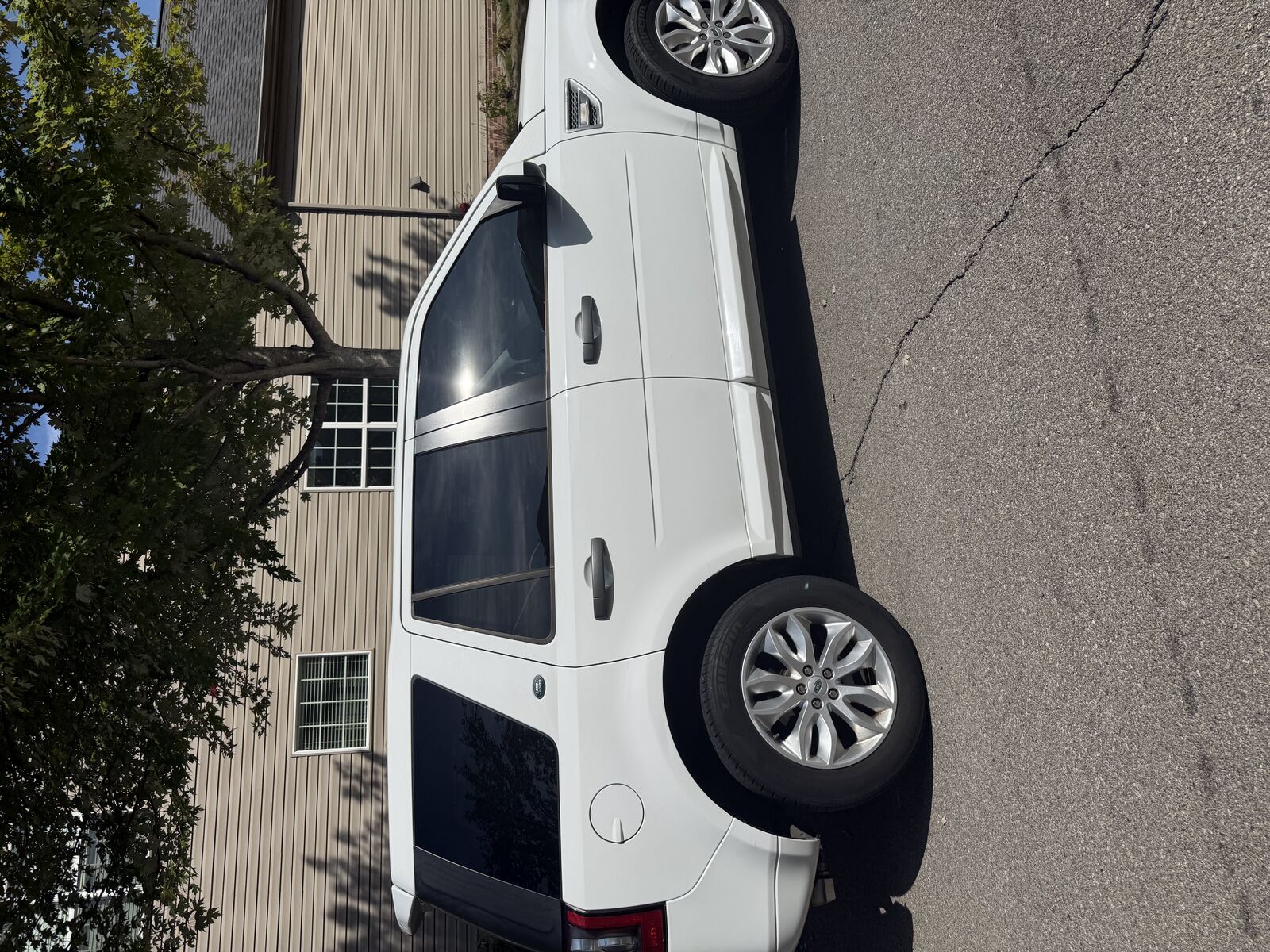 Land Rover LR2