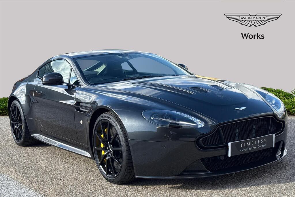 Aston Martin V12 Vantage