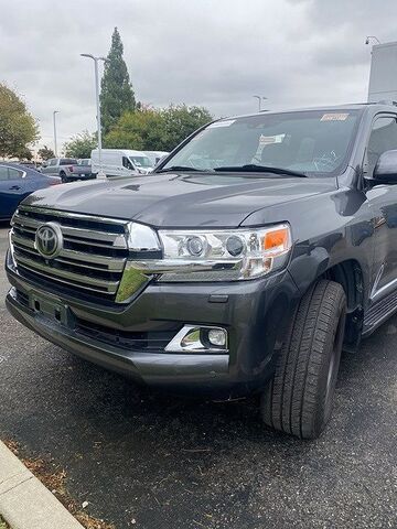 2019 TOYOTA Land Cruiser