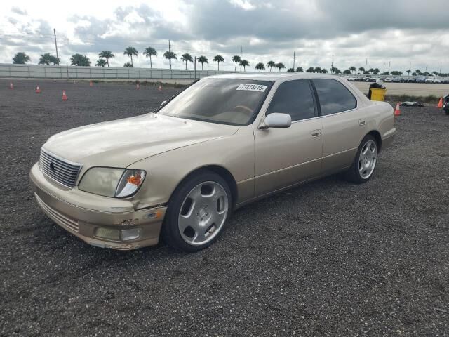 Lexus LS