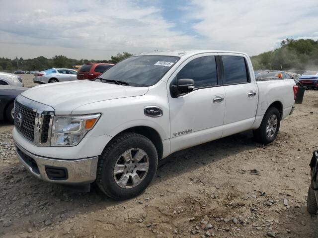 Nissan Titan