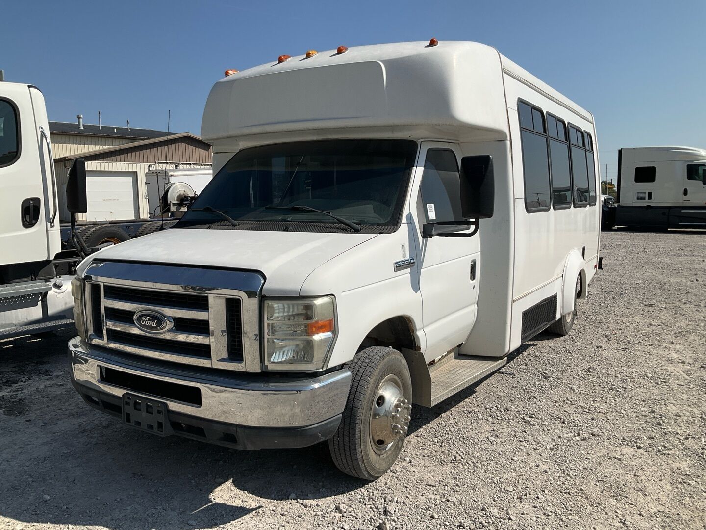 Ford E-350