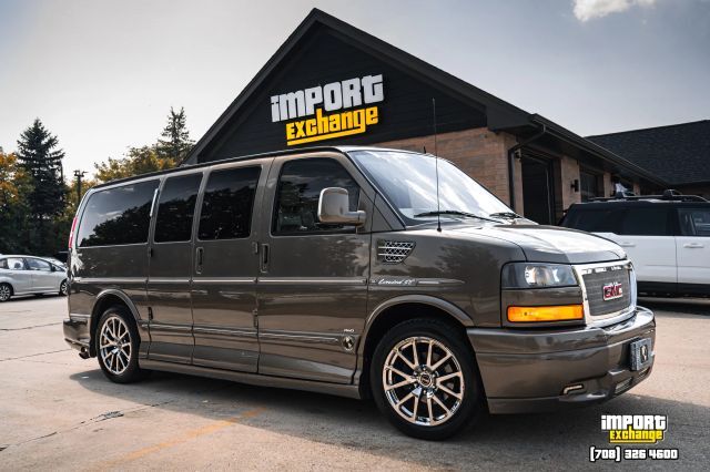 GMC Savana