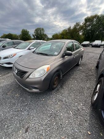 Nissan Versa