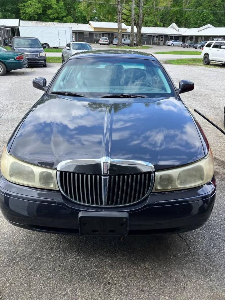 Lincoln Town Car