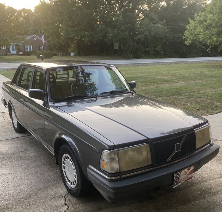 Volvo 240 Series
